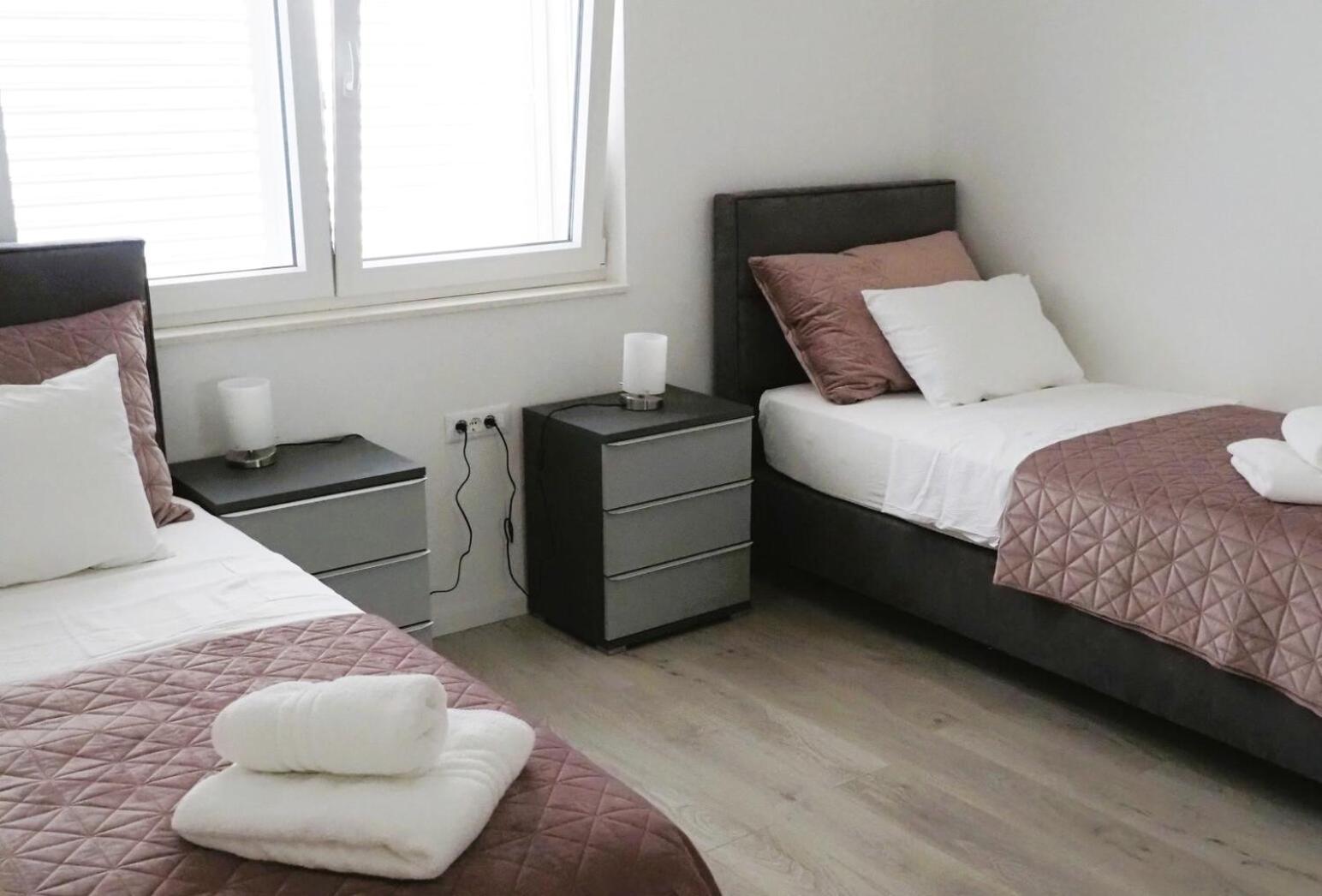 Arte Oliva Bed & Breakfast Grebaštica Eksteriør bilde